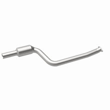 Load image into Gallery viewer, MagnaFlow Direct Fit Catalytic Converter BMW 3 06-09 Rear OEM