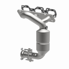 Load image into Gallery viewer, MagnaFlow Direct Fit Catalytic Converter 01-05 Ford Escape / Mazda Tribute 2.0L (CA Emissions)