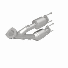 Load image into Gallery viewer, MagnaFlow Direct Fit Catalytic Converter 00-01 Cherokee 4L frt OEM