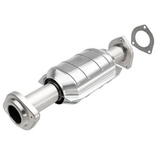 Load image into Gallery viewer, MagnaFlow Direct Fit Catalytic Converter 00-01 Cherokee 4L rr OEM