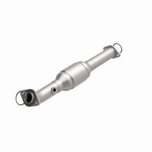 Load image into Gallery viewer, MagnaFlow Direct Fit Catalytic Converter 05-09 Toyota Tacoma 4.0L P/S Rear