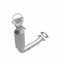 Load image into Gallery viewer, MagnaFlow Direct Fit Catalytic Converter 2000 and 2002 Ford Focus 2.0