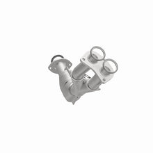 Load image into Gallery viewer, MagnaFlow Direct Fit Catalytic Converter 01-04 Toyota Tacoma 2.7L