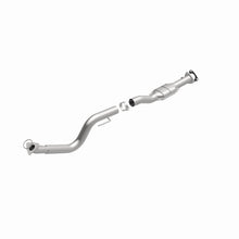Load image into Gallery viewer, MagnaFlow Direct Fit Catalytic Converter 03-07 GM 2500/3500 Passenger Side
