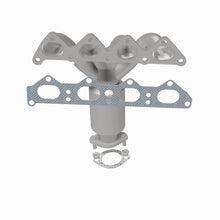 Load image into Gallery viewer, MagnaFlow Direct Fit Catalytic Converter 05-06 Kia Sportage 2.0L