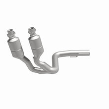 Load image into Gallery viewer, MagnaFlow Direct Fit Catalytic Converter 99-00 Grand Cherokee 4.0L