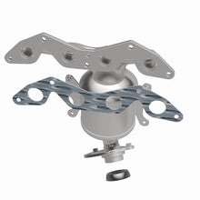 Load image into Gallery viewer, MagnaFlow Direct Fit Catalytic Converter Honda 00-05 Civic 1.7L