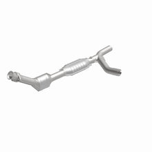 Load image into Gallery viewer, MagnaFlow Direct Fit Catalytic Converter 01-03 Ford E150 4.2L P/S