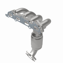 Load image into Gallery viewer, MagnaFlow Direct Fit Catalytic Converter 03-04 Kia Rio 1.6L (CA Emissions)