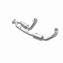 Load image into Gallery viewer, MagnaFlow Direct Fit Catalytic Converter 99-00 Windstar 3.0L V6