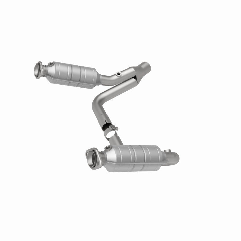 MagnaFlow Direct Fit Catalytic Converter RAIDER- 2006 8 4.7L OEM