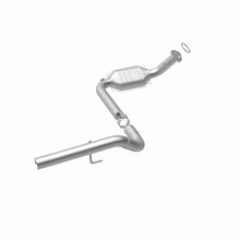Load image into Gallery viewer, MagnaFlow Direct Fit Catalytic Conv 02-06 Cadillac Escalade / 02-06 GM Yukon (Inc Denali) 6.0L D/S