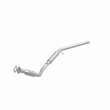 Load image into Gallery viewer, MagnaFlow Direct Fit Catalytic Converter 08 Chrysler Mini Van OEM