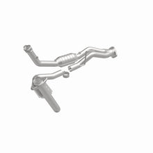 Load image into Gallery viewer, MagnaFlow Direct Fit Catalytic Converter 07-08 Jeep G/C OEM