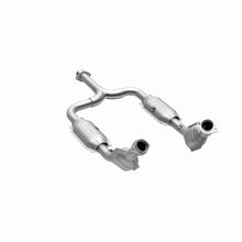 Load image into Gallery viewer, MagnaFlow Direct Fit Catalytic Converter 01-04 Ford Mustang 3.8L CA