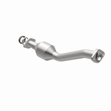 Load image into Gallery viewer, MagnaFlow Direct Fit Catalytic Converter 2012-2013 JUKE 1.6L Underbody