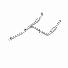 Load image into Gallery viewer, MagnaFlow DF Cat. Conv3/04-05 Ford Explorer 4.0L / 3/04-05 Mercury Mountaineer Y-Pipe Assembly