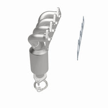 Load image into Gallery viewer, MagnaFlow Direct Fit Catalytic Converter 05-08 Kia Sportage 2.0L
