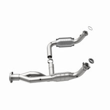 Load image into Gallery viewer, MagnaFlow Direct Fit Catalytic Converter 07-09 Hummer Truck H2 Y-Pipe Assy