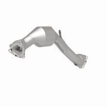Load image into Gallery viewer, MagnaFlow Direct Fit Catalytic Converter 11-15 Audi Q7 V6 3.0L - 2.5in Pipe Dia 24.375in L