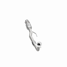 Load image into Gallery viewer, MagnaFlow Direct Fit Catalytic Converter 99-00 Toyota Solara 2.2L