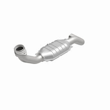 Load image into Gallery viewer, MagnaFlow Direct Fit Catalytic Converter 05 Expedition D/S 5.4 OEM