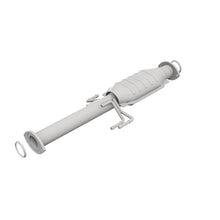 Load image into Gallery viewer, MagnaFlow Direct Fit Catalytic Converter 01-04 Toyota Tacoma 3.4L Rear