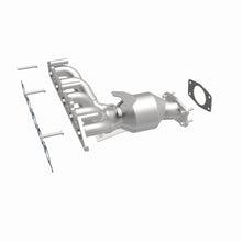 Load image into Gallery viewer, MagnaFlow Direct Fit Catalytic Converter 01-05 Volvo S60 2.4L / V70 2.4L