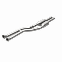 Load image into Gallery viewer, MagnaFlow Direct Fit Catalytic Converter BMW 3 01-06 Rear OEM