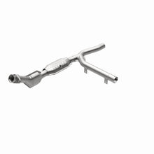 Load image into Gallery viewer, MagnaFlow Direct Fit Catalytic Converter Ford 02-04 F-150 4.2L