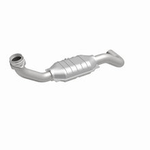 Load image into Gallery viewer, MagnaFlow Direct Fit Catalytic Converter 05 Expedition D/S 5.4 OEM