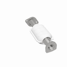 Load image into Gallery viewer, MagnaFlow Direct Fit Catalytic Converter 00-01 Cherokee Rear 4.0L