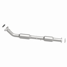 Load image into Gallery viewer, MagnaFlow Direct Fit Catalytic Converter 05-12 Toyota Tacoma L4-2.7L