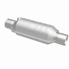 Load image into Gallery viewer, MagnaFlow Universal Catalytic Converter 2.5inch GM 3.8L