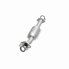 Load image into Gallery viewer, MagnaFlow Direct Fit Catalytic Converter 2002 Suzuki Aerio 2.0L