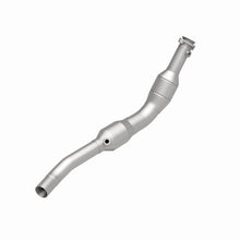 Load image into Gallery viewer, MagnaFlow Direct Fit Catalytic Converter 05-08 LR3/RR Sport D/S OEM