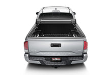 Load image into Gallery viewer, Truxedo 2022 Toyota Tundra 5ft6in Sentry CT Bed Cover (w/o Deck Rail System)