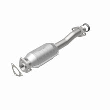 Load image into Gallery viewer, MagnaFlow Direct Fit Catalytic Converter Honda 85-87