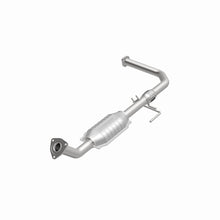 Load image into Gallery viewer, MagnaFlow Direct Fit Catalytic Converter 00-04 Toyota Tundra V8 4.7L Gas