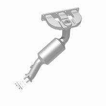 Load image into Gallery viewer, MagnaFlow DF Cat. Conv BMW 01-05 325 2.5L / 01-05 330 3.0L / 01-02 Z3 2.5L/3.0L California - Rear