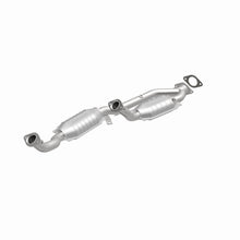 Load image into Gallery viewer, MagnaFlow Direct Fit Catalytic Converter 99-02 Windstar 3.8L