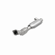 Load image into Gallery viewer, MagnaFlow Direct Fit Catalytic Converter 97-98 F150/F250 4.6L 4Wd D/