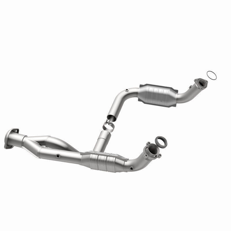 MagnaFlow Direct Fit Catalytic Converter 07-09 Hummer Truck H2 Y-Pipe Assy