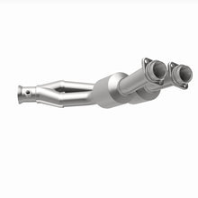 Load image into Gallery viewer, MagnaFlow Direct Fit Catalytic Converter 1995-1997 Jaguar Vanden Plas/ XJ6 4.0