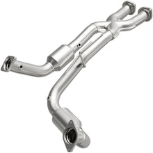 Load image into Gallery viewer, MagnaFlow Direct Fit Catalytic Converter 06-10 Jeep Grand Cherokee 6.1L