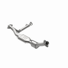 Load image into Gallery viewer, MagnaFlow Direct Fit Catalytic Converter 03 Lincoln Navigator 5.4L