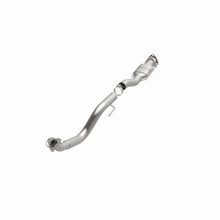Load image into Gallery viewer, MagnaFlow Direct Fit Catalytic Converter 03-07 GM 2500/3500 P/S OEM