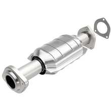 Load image into Gallery viewer, MagnaFlow Direct Fit Catalytic Converter 00-01 Cherokee 4L rr OEM