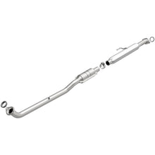 Load image into Gallery viewer, MagnaFlow Direct Fit Catalytic Converter 2012-2014 CAMRY 2.5L Underbody