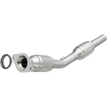 Load image into Gallery viewer, MagnaFlow Direct Fit Catalytic Converter Converter 05-08 Toyota Corolla 1.8L